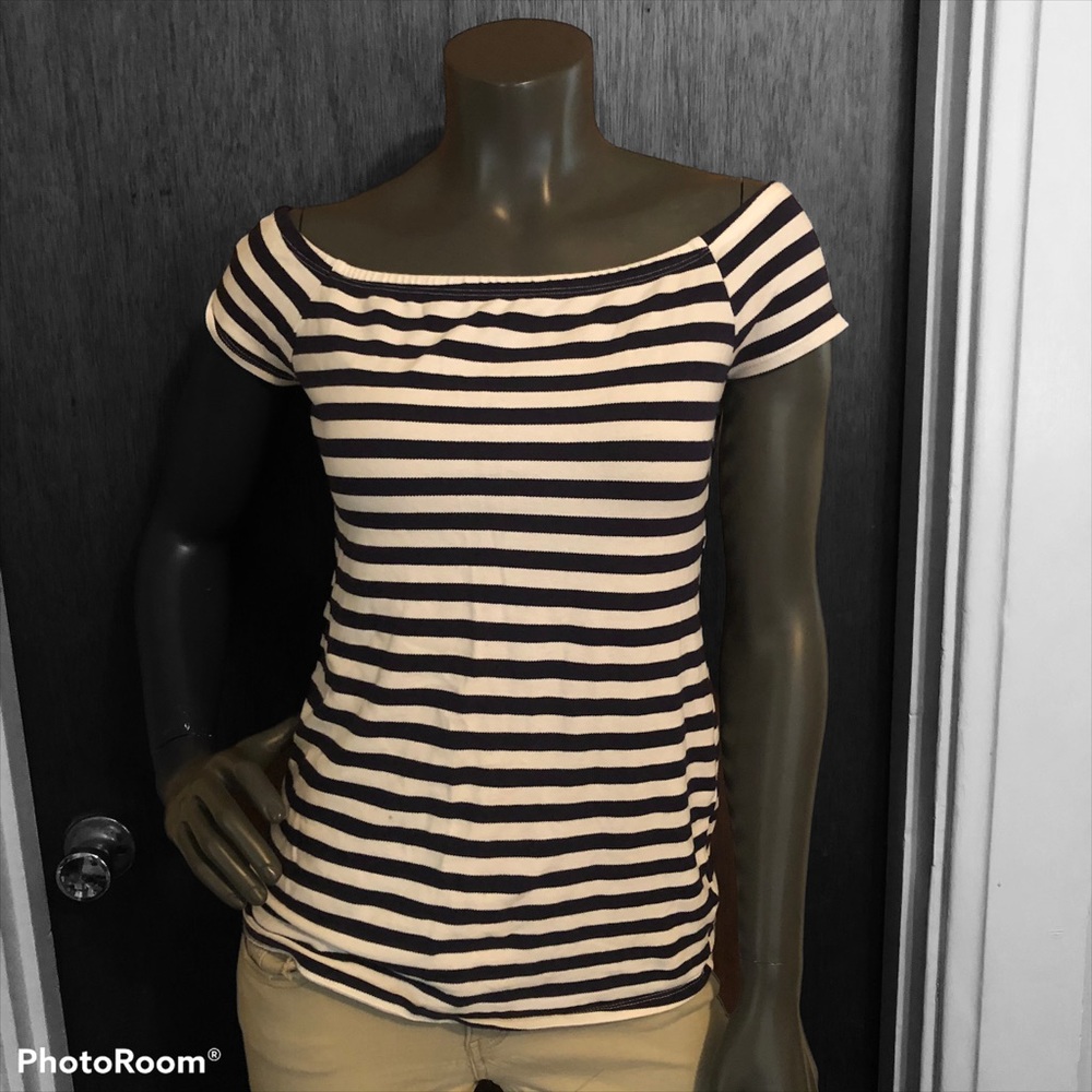 Motherhood Maternity off the shoulder tee